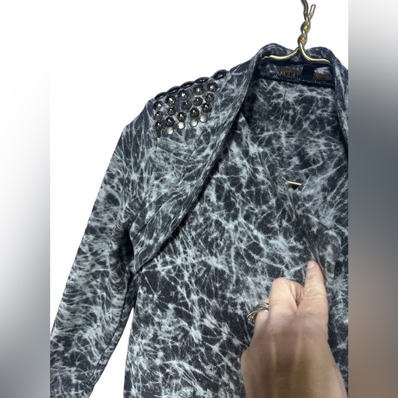 Bad B Vibes Acid Wash Look Akira Tie Back Studded Blazer Small - Picture 9 of 15